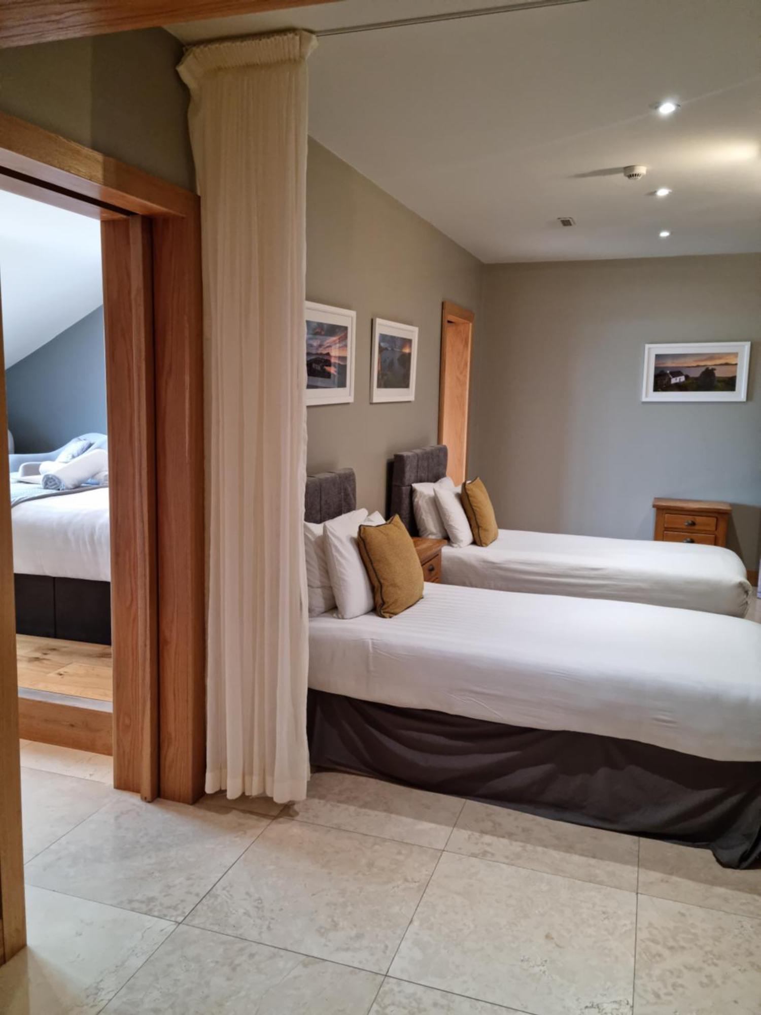 Fab View (Adults Only) Dingle Quarto foto