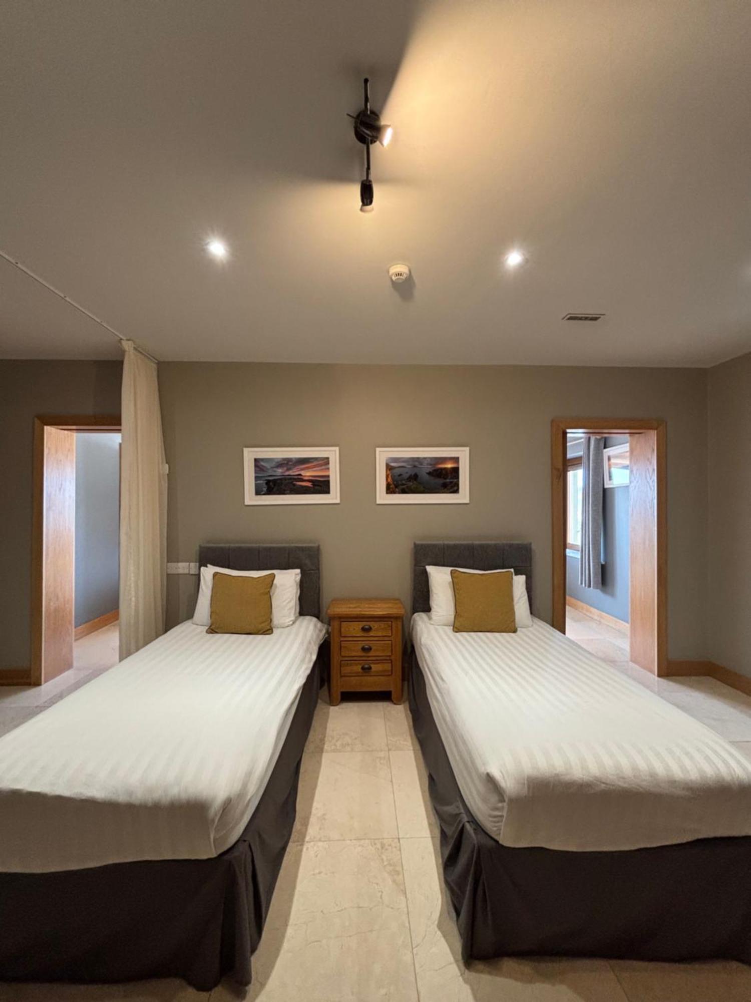 Fab View (Adults Only) Dingle Exterior foto