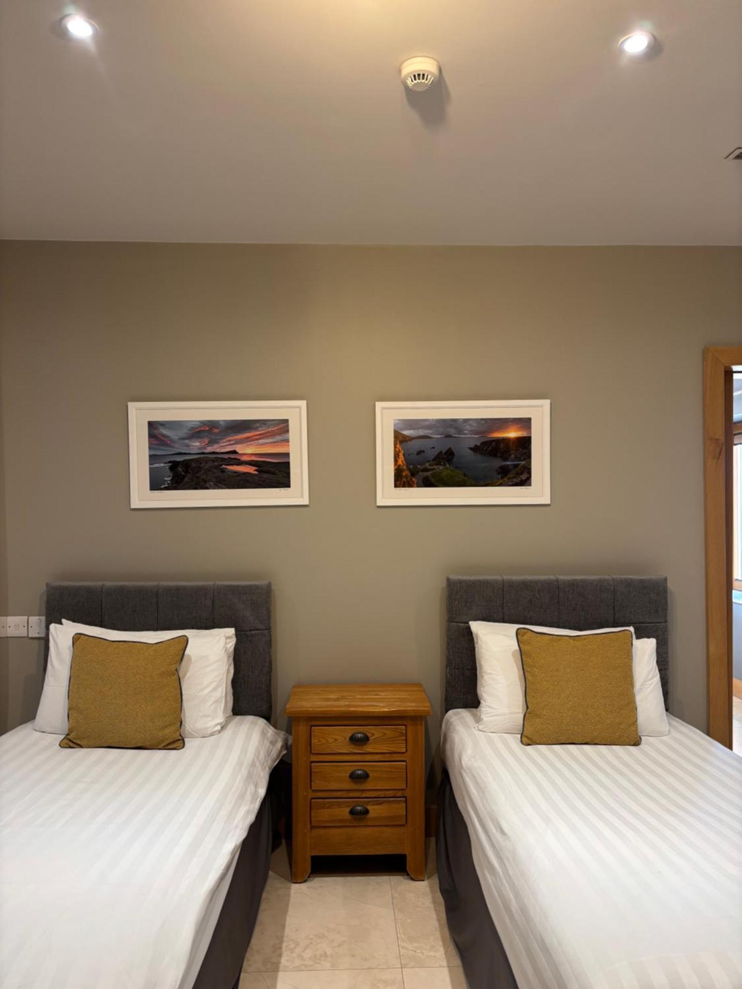Fab View (Adults Only) Dingle Exterior foto