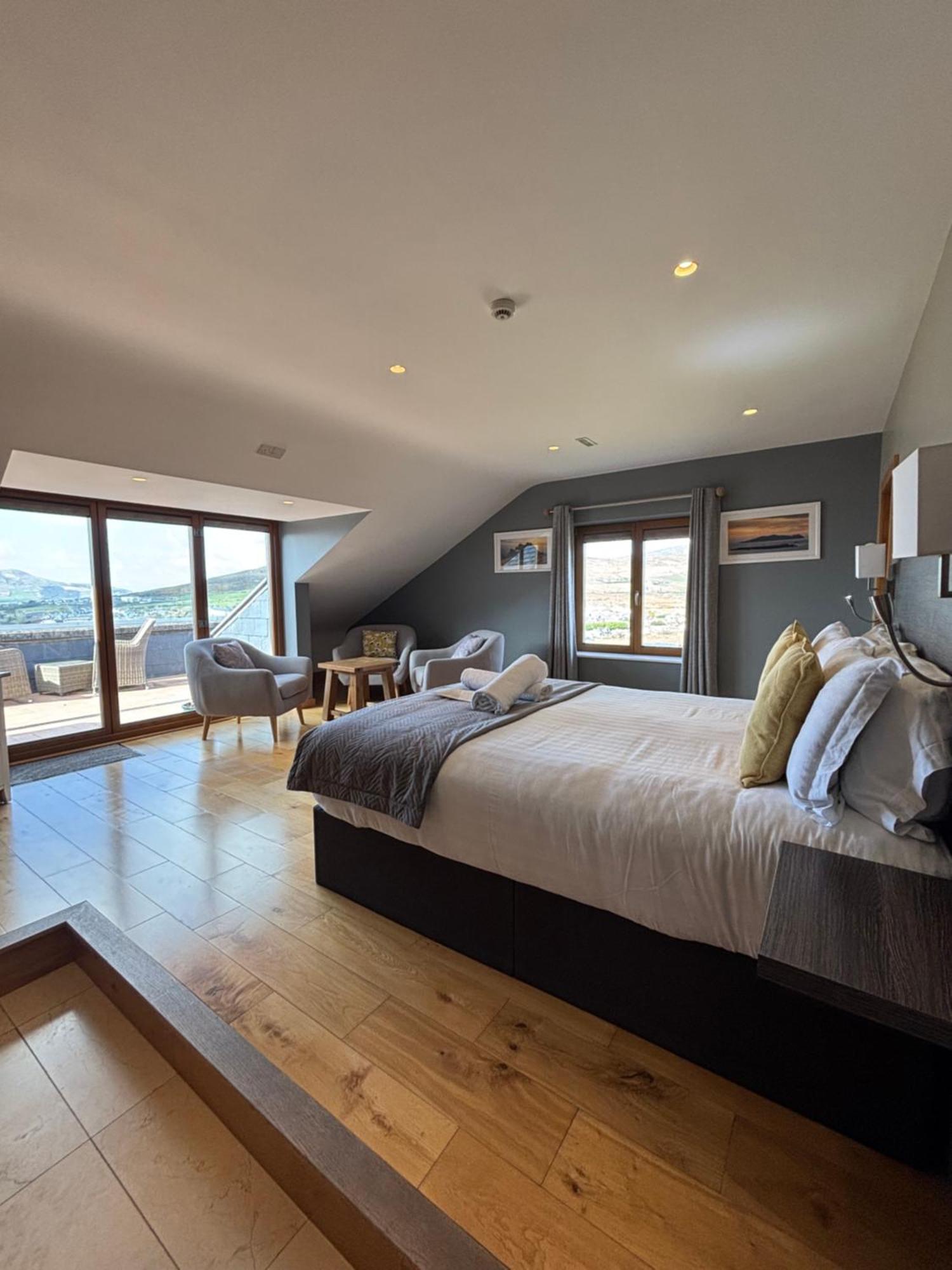 Fab View (Adults Only) Dingle Exterior foto